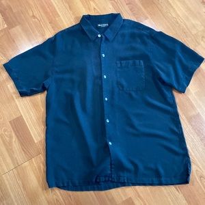 100% Silk  Short Sleeve Button Down -L